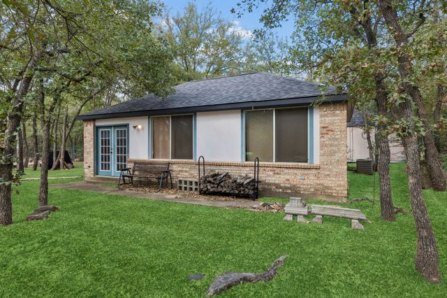 1161 Gibbons Road S, Bartonville, TX 76226