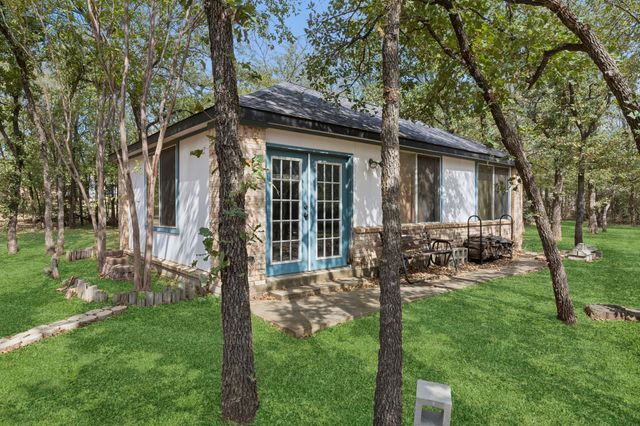 1161 Gibbons Road S, Bartonville, TX 76226