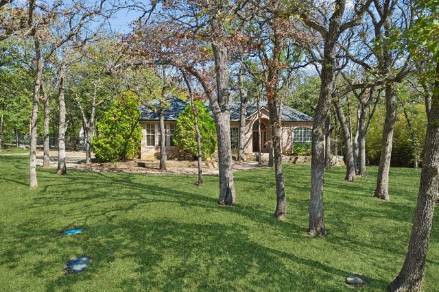 1161 Gibbons Road S, Bartonville, TX 76226