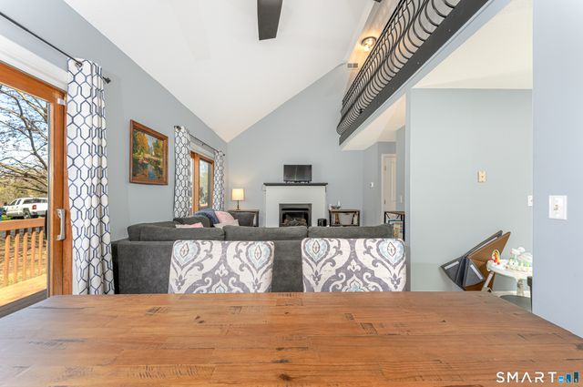 105 Maple Avenue 40, Vernon, CT 06066