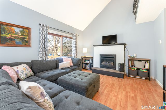 105 Maple Avenue 40, Vernon, CT 06066