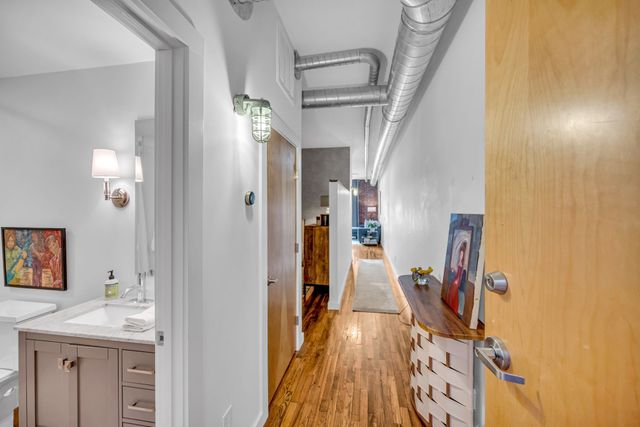 704 Taylor St Apt 201, Nashville, TN 37208