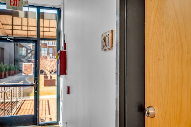 704 Taylor St Apt 201, Nashville, TN 37208