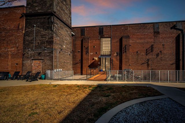 704 Taylor St Apt 201, Nashville, TN 37208