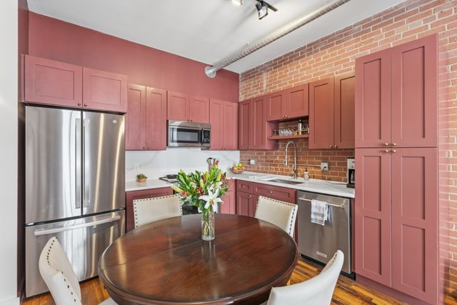 704 Taylor St Apt 201, Nashville, TN 37208