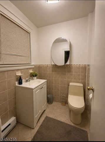 81 Delmar Pl, Irvington Twp., NJ 07111