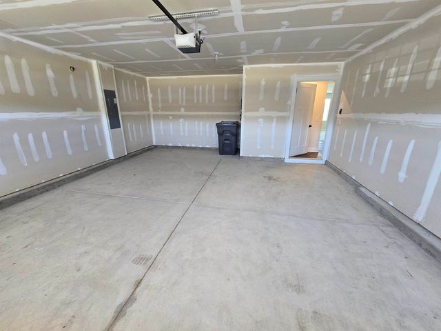 921 Blue Willow Court, Spartanburg, SC 29302