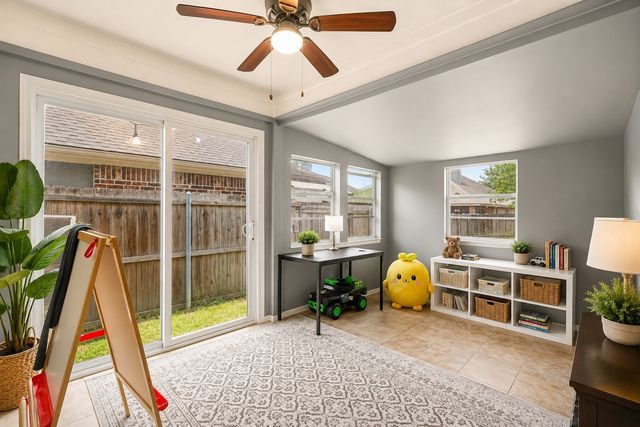 8962 Winding River Drive, Fort Worth, TX 76118