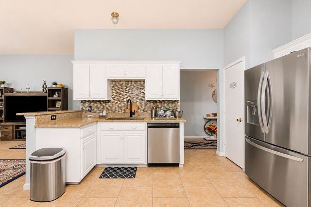 8962 Winding River Drive, Fort Worth, TX 76118