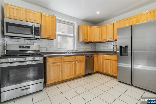 46 James Street, Montclair, NJ 07042