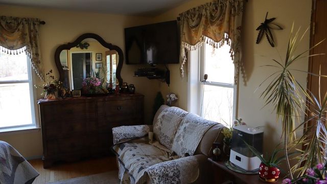 1247 Cannady School RD, Floyd, VA 24091