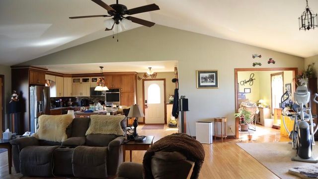 1247 Cannady School RD, Floyd, VA 24091