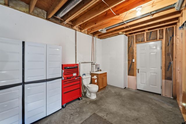 420 Village Parkway, Nicholasville, KY 40356