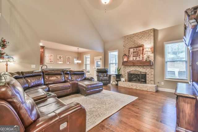 864 HAWKINS CREEK Drive, Jefferson, GA 30549