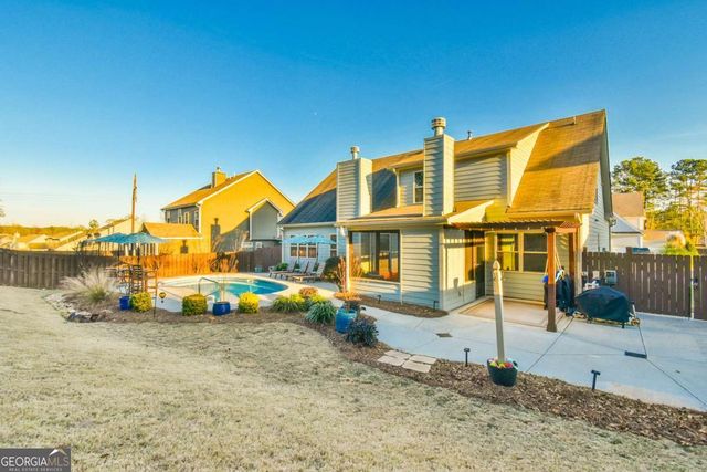 864 HAWKINS CREEK Drive, Jefferson, GA 30549