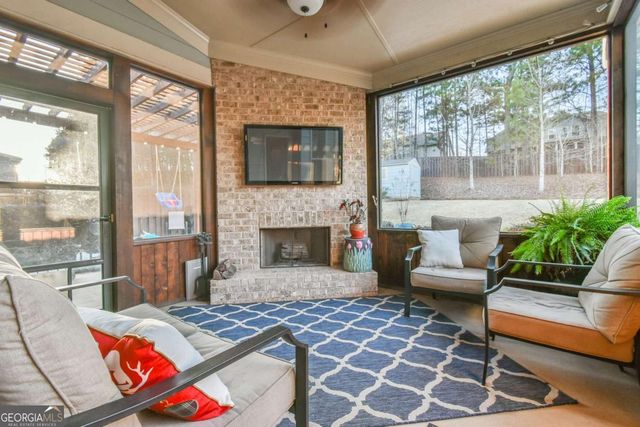 864 HAWKINS CREEK Drive, Jefferson, GA 30549