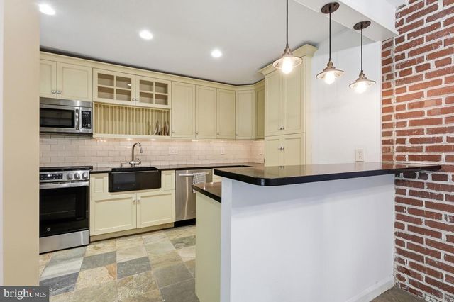 8703 PATTON RD, Glenside, PA 19038