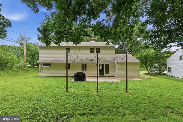 8703 PATTON RD, Glenside, PA 19038
