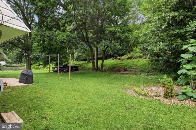 8703 PATTON RD, Glenside, PA 19038