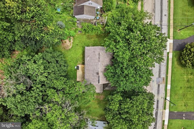 8703 PATTON RD, Glenside, PA 19038