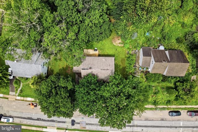 8703 PATTON RD, Glenside, PA 19038