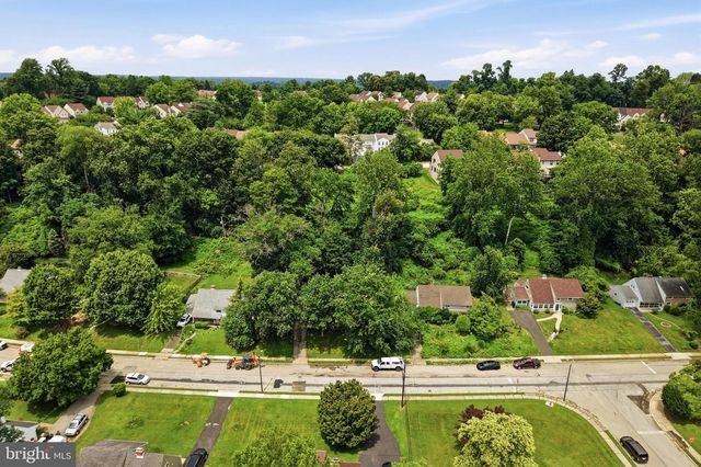 8703 PATTON RD, Glenside, PA 19038