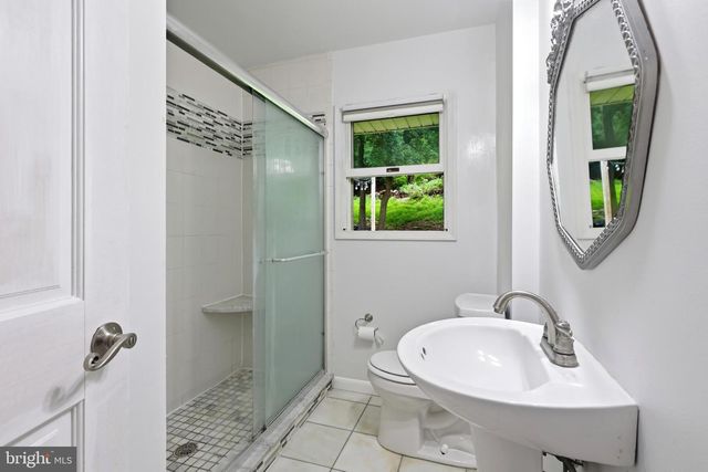 8703 PATTON RD, Glenside, PA 19038