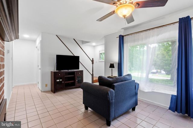 8703 PATTON RD, Glenside, PA 19038