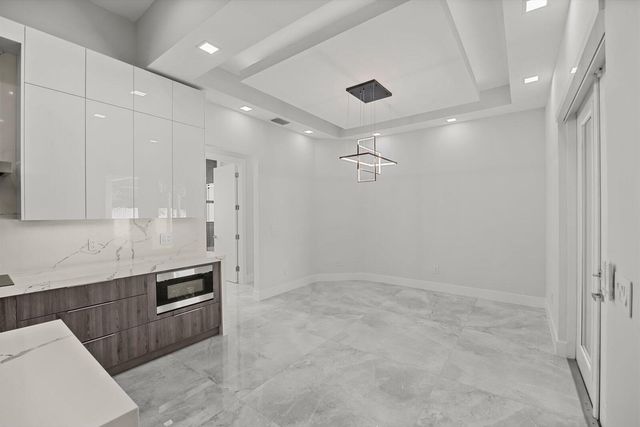 3291 SE West Snow Road, Port St. Lucie, FL 34984