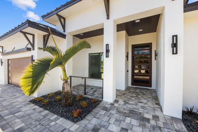 3291 SE West Snow Road, Port St. Lucie, FL 34984