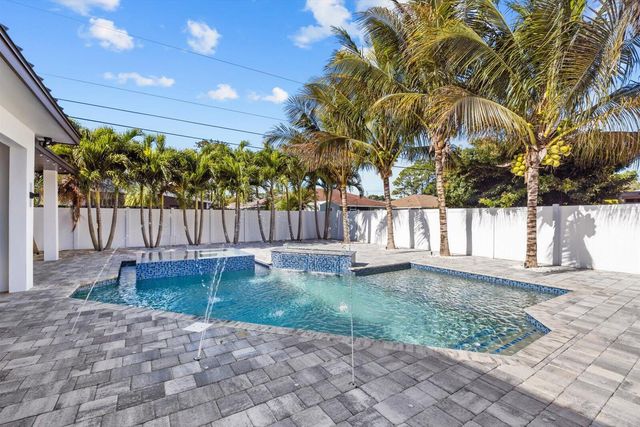 3291 SE West Snow Road, Port St. Lucie, FL 34984