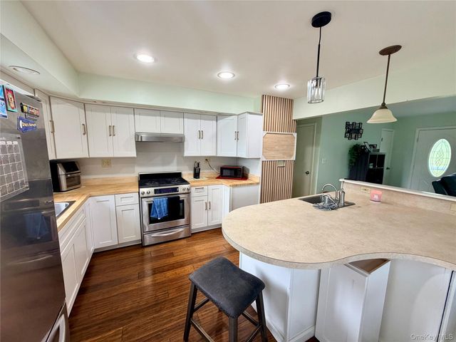 423 Rock Cut Road, Walden, NY 12586