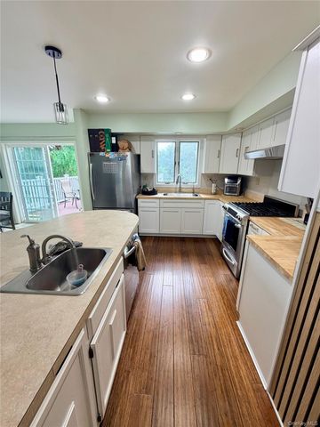 423 Rock Cut Road, Walden, NY 12586