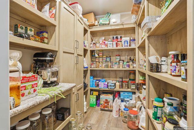 639 COUNTY ROAD 4614, Castroville, TX 78009