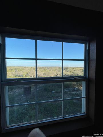 639 COUNTY ROAD 4614, Castroville, TX 78009