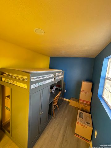 639 COUNTY ROAD 4614, Castroville, TX 78009