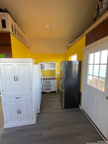 639 COUNTY ROAD 4614, Castroville, TX 78009