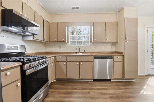 3071 Eastland Way, Snellville, GA 30078