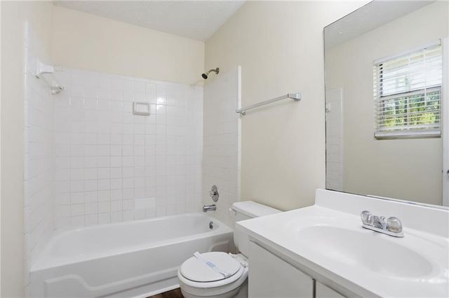 3071 Eastland Way, Snellville, GA 30078