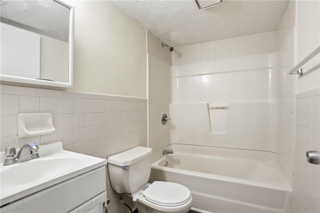 3071 Eastland Way, Snellville, GA 30078