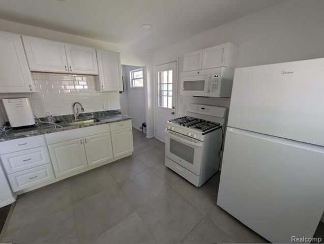 1256 Ferris Avenue, Lincoln Park, MI 48146
