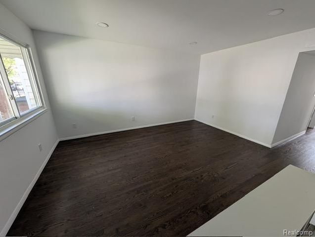 1256 Ferris Avenue, Lincoln Park, MI 48146
