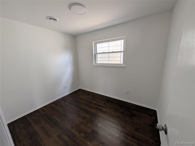1256 Ferris Avenue, Lincoln Park, MI 48146