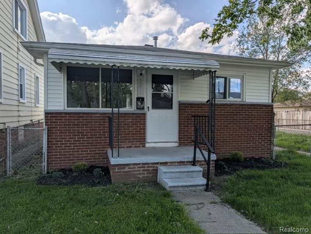 1256 Ferris Avenue, Lincoln Park, MI 48146
