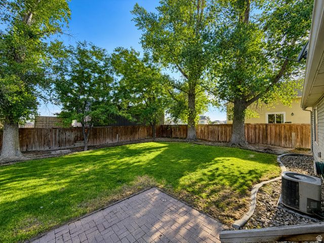 1320 E RAPTOR RD, Eagle Mountain, UT 84005