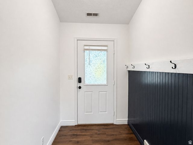 1320 E RAPTOR RD, Eagle Mountain, UT 84005