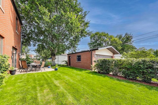 3472 W North Shore Avenue, Lincolnwood, IL 60712