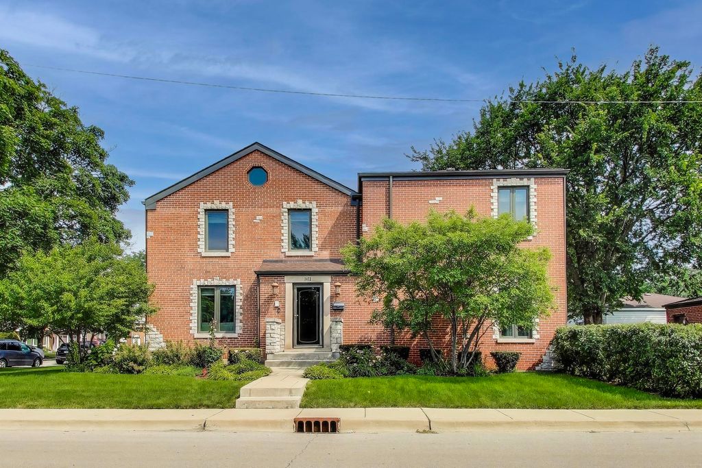 3472 W North Shore Avenue, Lincolnwood, IL 60712