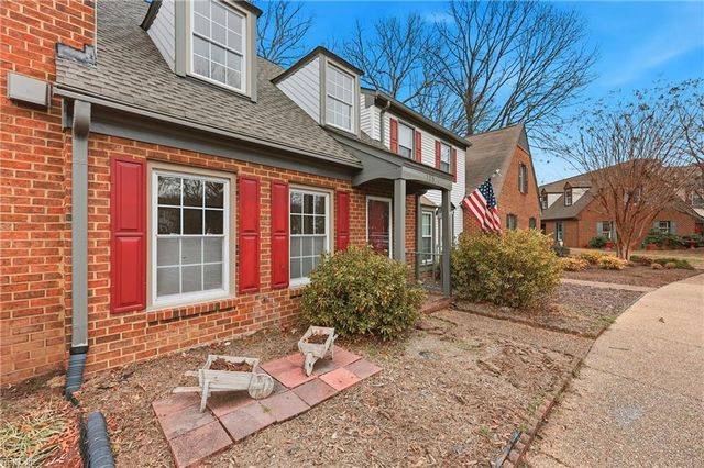 125 Wellesley DR, Newport News, VA 23606