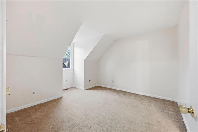 125 Wellesley DR, Newport News, VA 23606